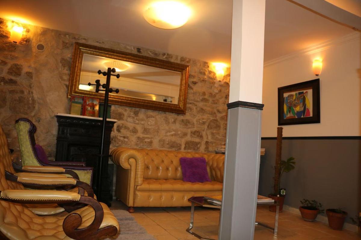 Hotel Clermont Montmartre Париж Экстерьер фото